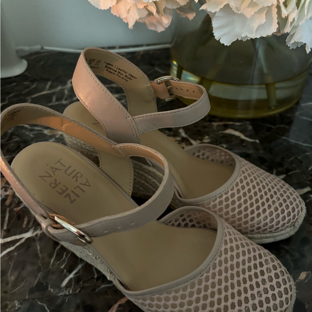 Naturalizer women wedges